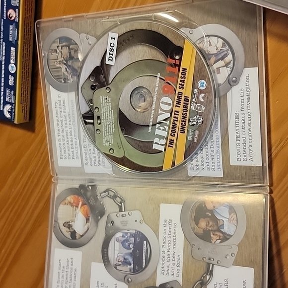 Reno 911, Complete 3rd Season Uncensored, 2 Disc Set - Picture 4 of 5